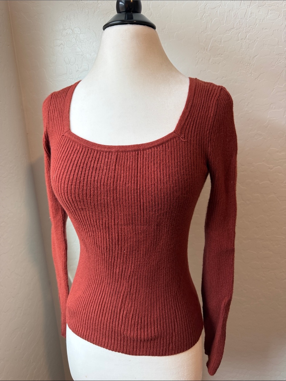 Nine West Ribbed Scoop Neck Sweater - Rust